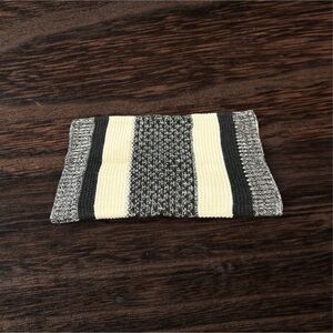 GAP Black Cream and Gray Knit Infinity Scarf